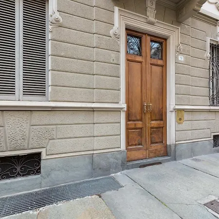 Mansarda Genovesi Nel Quartiere Di Crocetta *