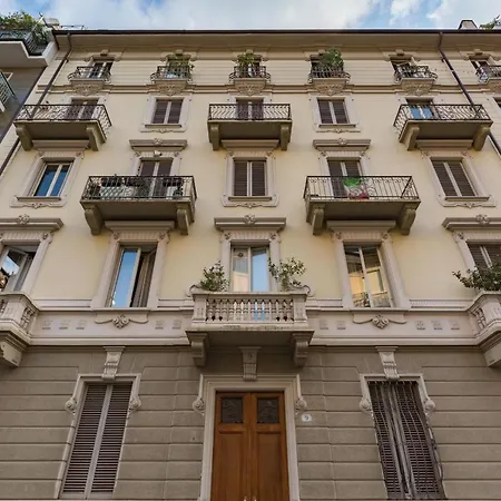 Apartment Mansarda Genovesi Nel Quartiere Di Crocetta *
