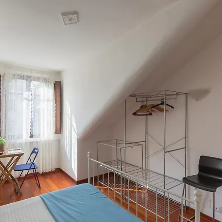 Apartment Mansarda Genovesi Nel Quartiere Di Crocetta