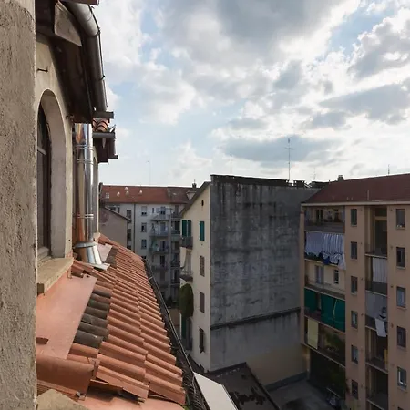 Apartment Mansarda Genovesi Nel Quartiere Di Crocetta